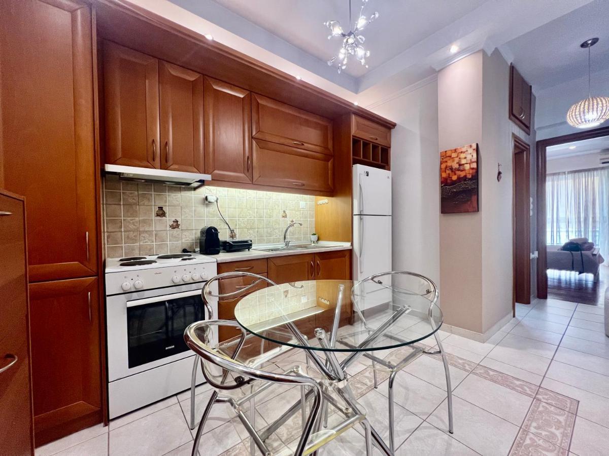 Apartament Elegant Downtown Retreat Kalamata Zewnętrze zdjęcie