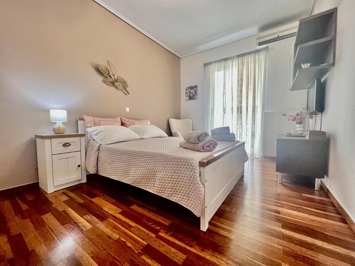 Apartament Elegant Downtown Retreat Kalamata Zewnętrze zdjęcie