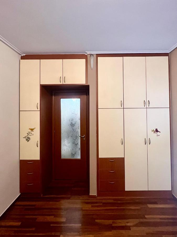 Apartament Elegant Downtown Retreat Kalamata Zewnętrze zdjęcie